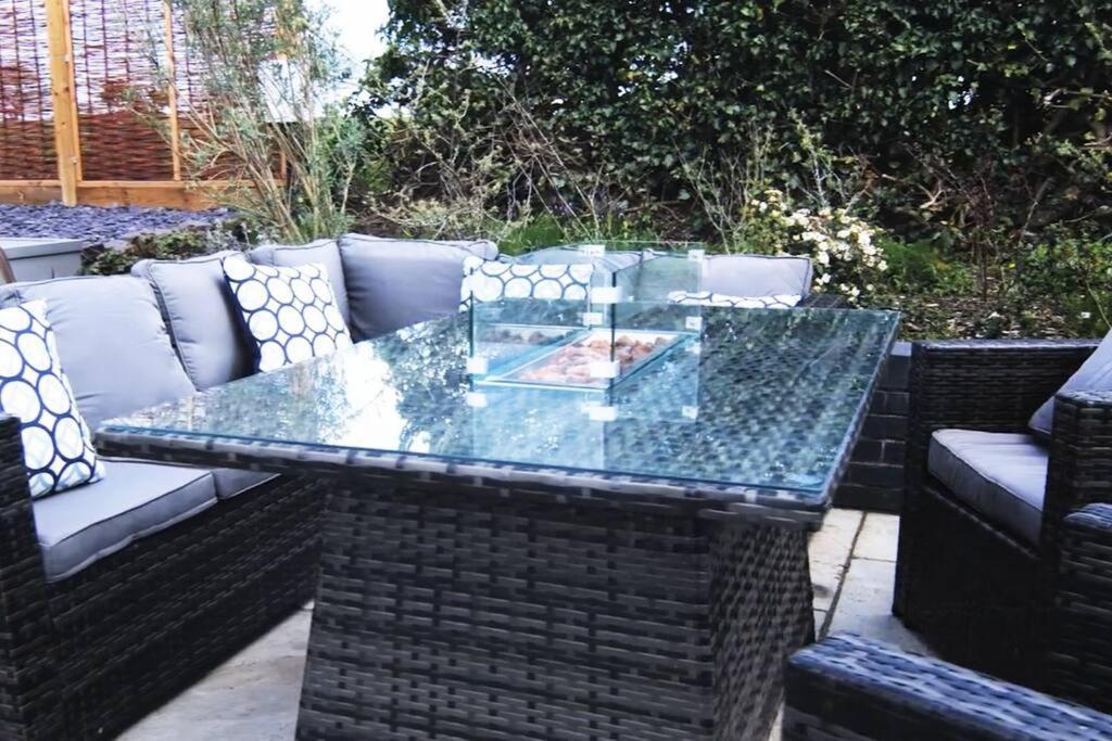 Covehithe House-Coastal Luxury- Sleeps 12-With Huge Swimspa! Wrentham Esterno foto