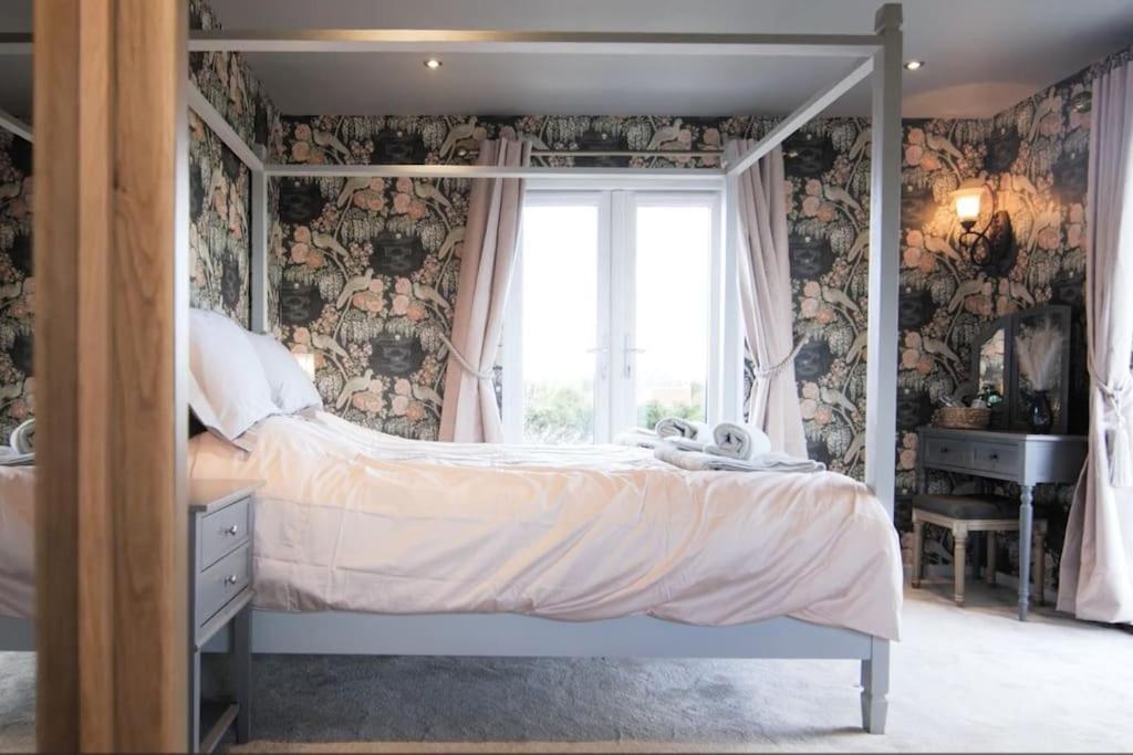Covehithe House-Coastal Luxury- Sleeps 12-With Huge Swimspa! Wrentham Esterno foto