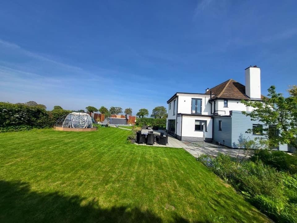Covehithe House-Coastal Luxury- Sleeps 12-With Huge Swimspa! Wrentham Esterno foto